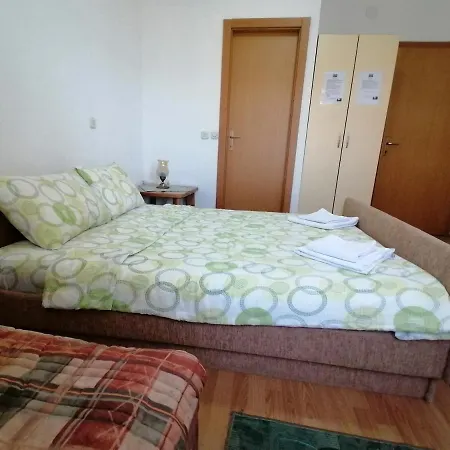 Sara Bed & Breakfast 3*